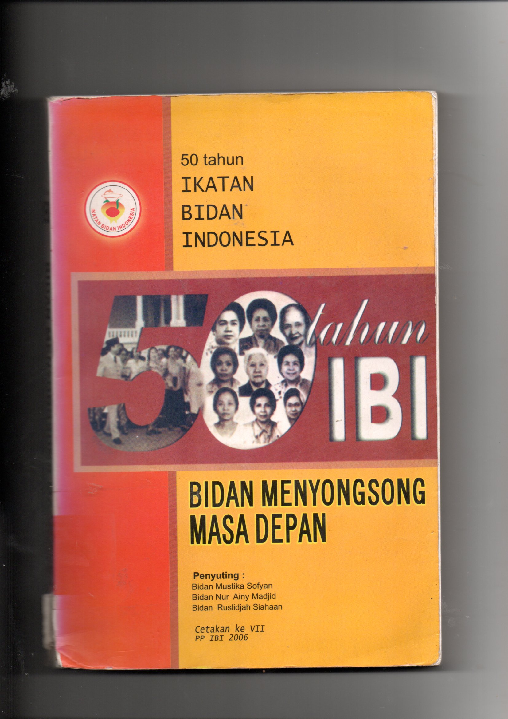 Cover BIDAN MENYONGSONG MASA DEPAN